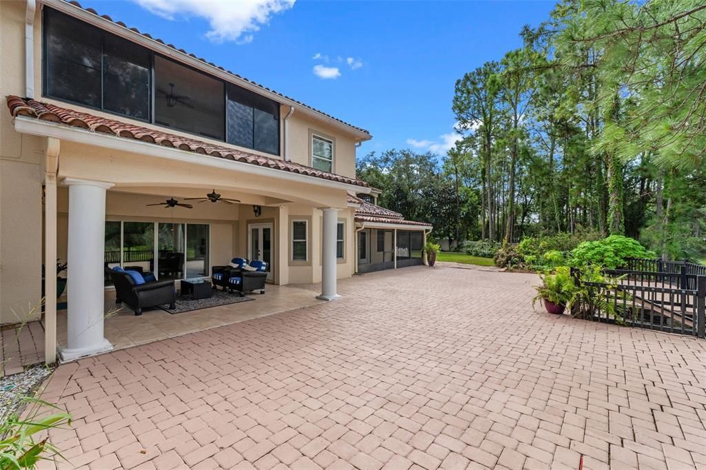 En Venta: $1,690,000 (8 camas, 5 baños, 5301 Pies cuadrados)