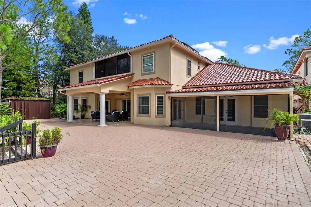 En Venta: $1,690,000 (8 camas, 5 baños, 5301 Pies cuadrados)