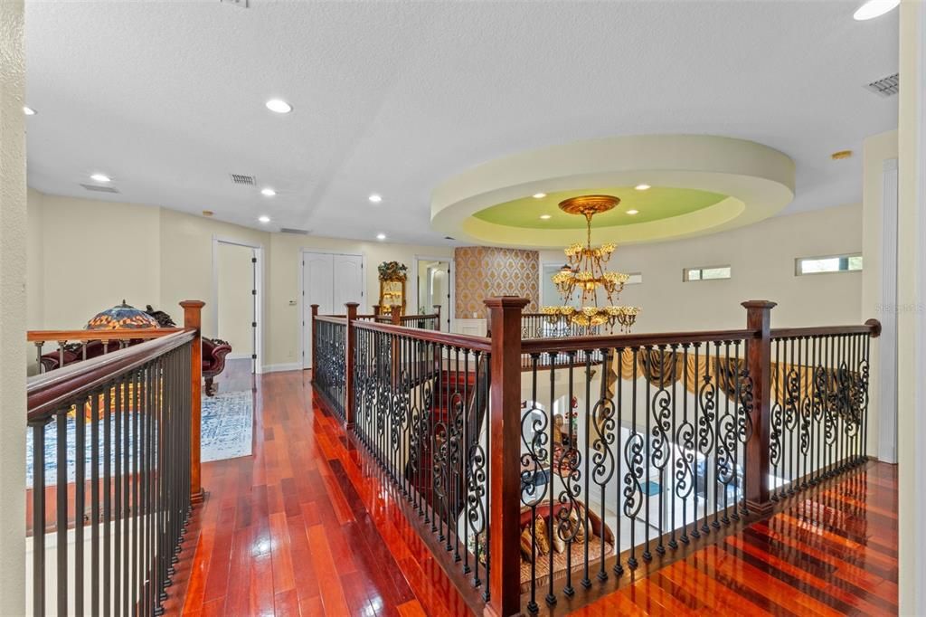 En Venta: $1,690,000 (8 camas, 5 baños, 5301 Pies cuadrados)