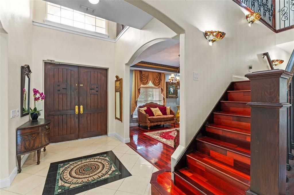 En Venta: $1,690,000 (8 camas, 5 baños, 5301 Pies cuadrados)