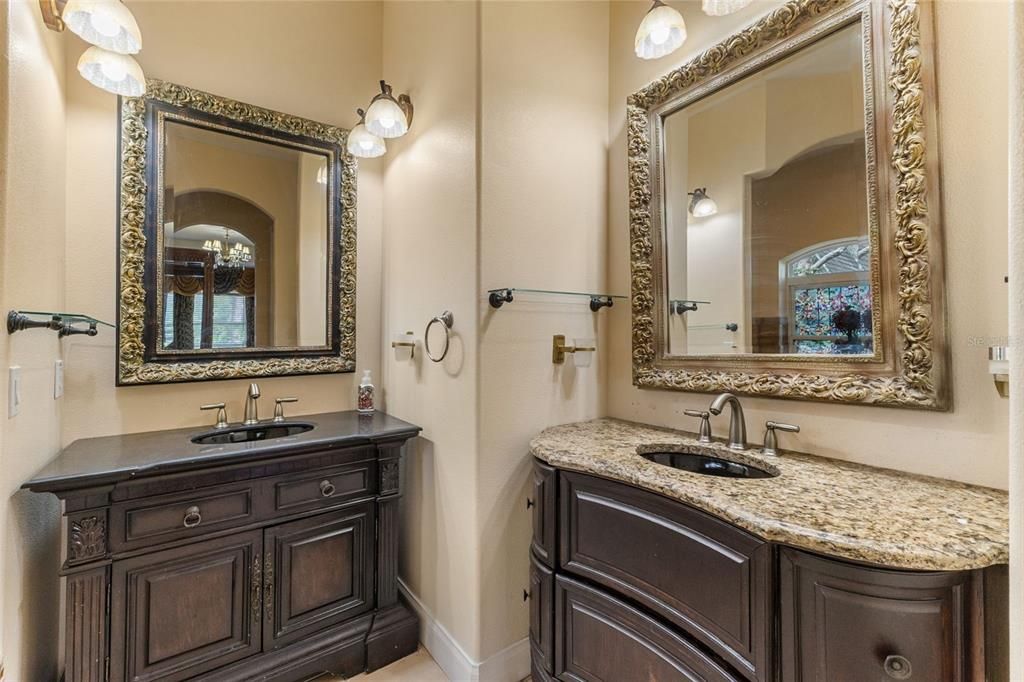 En Venta: $1,690,000 (8 camas, 5 baños, 5301 Pies cuadrados)