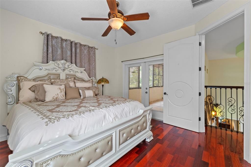 En Venta: $1,690,000 (8 camas, 5 baños, 5301 Pies cuadrados)