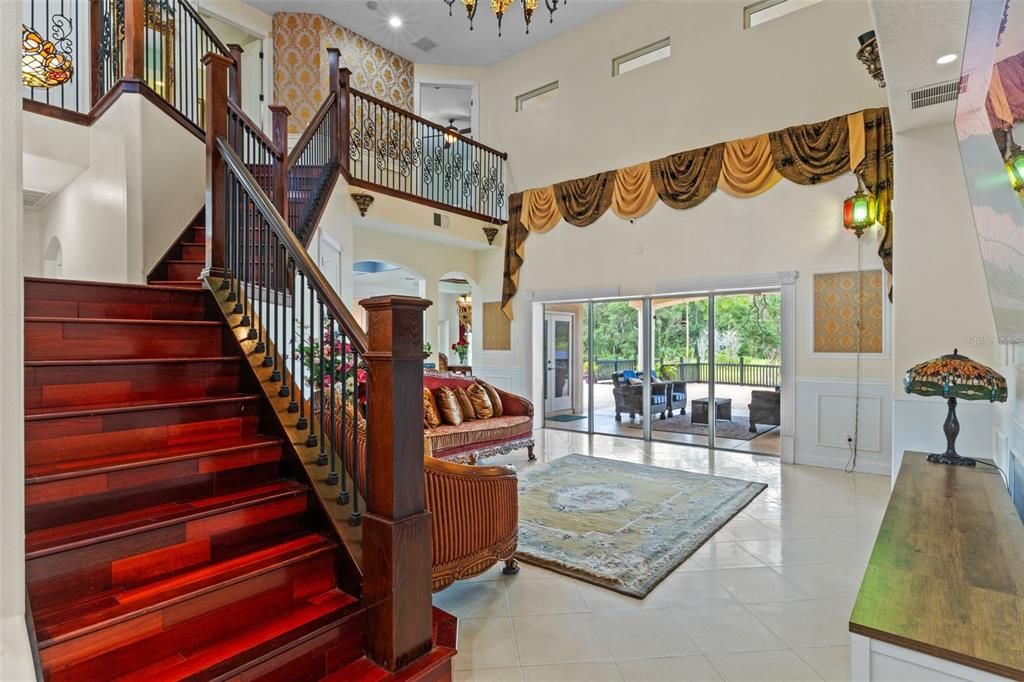 En Venta: $1,690,000 (8 camas, 5 baños, 5301 Pies cuadrados)