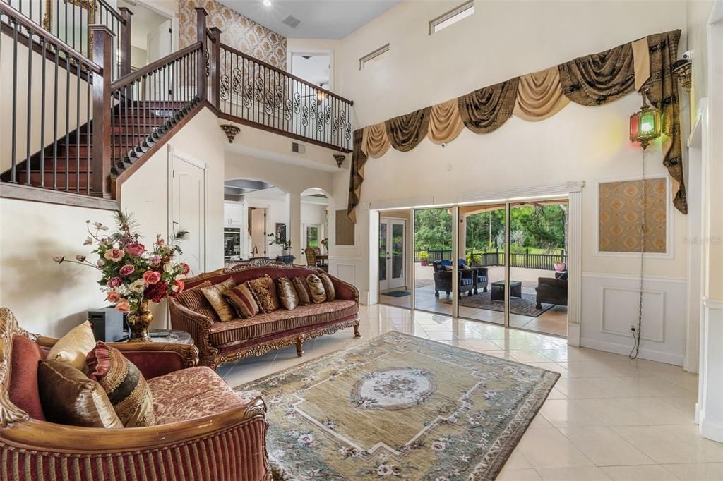 En Venta: $1,690,000 (8 camas, 5 baños, 5301 Pies cuadrados)