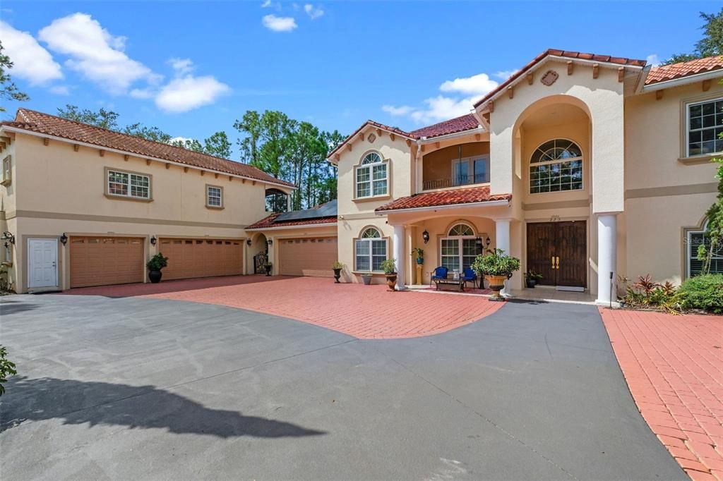 En Venta: $1,690,000 (8 camas, 5 baños, 5301 Pies cuadrados)