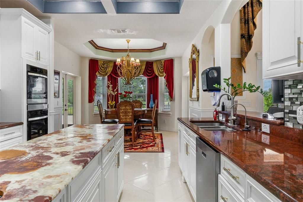 En Venta: $1,690,000 (8 camas, 5 baños, 5301 Pies cuadrados)