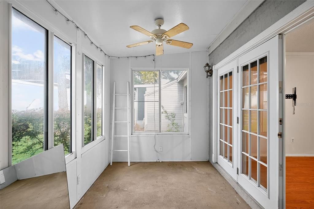 На продажу: $165,000 (2 спален, 1 ванн, 1190 Квадратных фут)