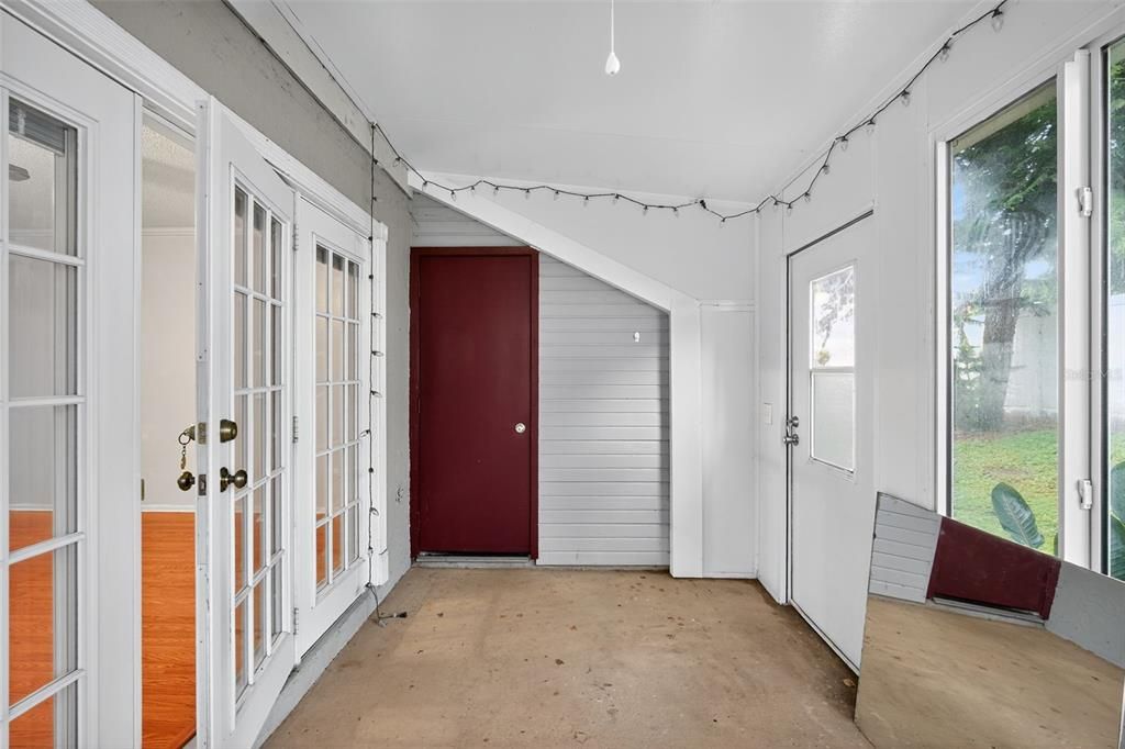 На продажу: $165,000 (2 спален, 1 ванн, 1190 Квадратных фут)