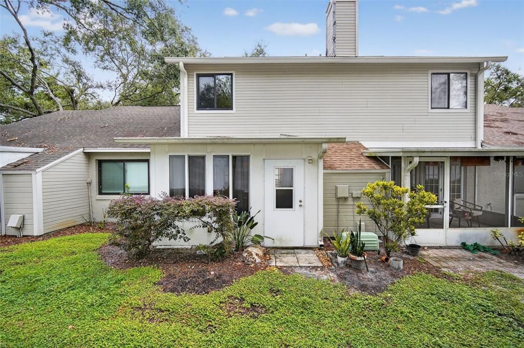 На продажу: $165,000 (2 спален, 1 ванн, 1190 Квадратных фут)