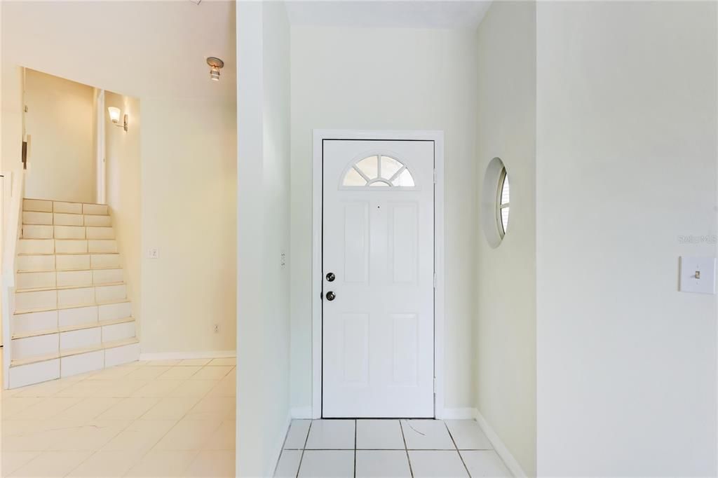 For Rent: $2,395 (2 beds, 2 baths, 1145 Square Feet)