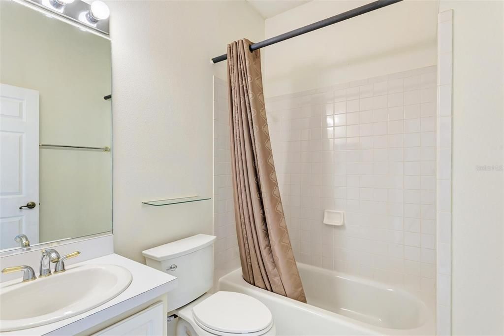 For Rent: $2,395 (2 beds, 2 baths, 1145 Square Feet)