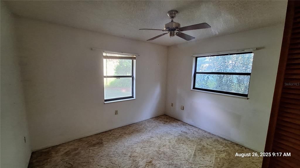 Activo con contrato: $200,000 (3 camas, 2 baños, 1550 Pies cuadrados)