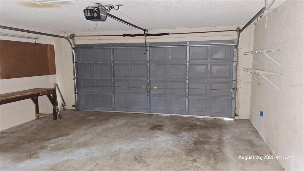 Activo con contrato: $200,000 (3 camas, 2 baños, 1550 Pies cuadrados)