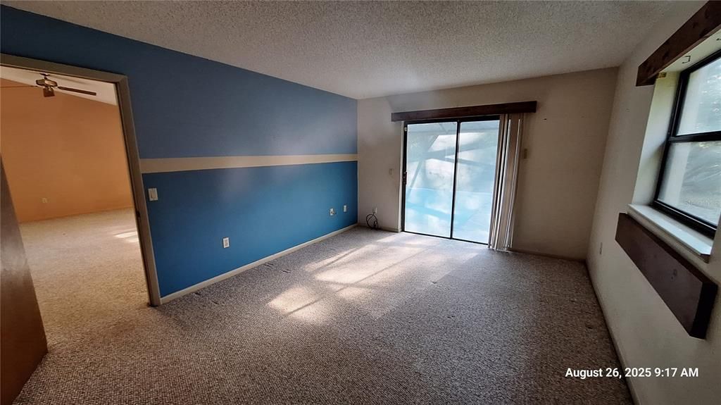 Activo con contrato: $200,000 (3 camas, 2 baños, 1550 Pies cuadrados)