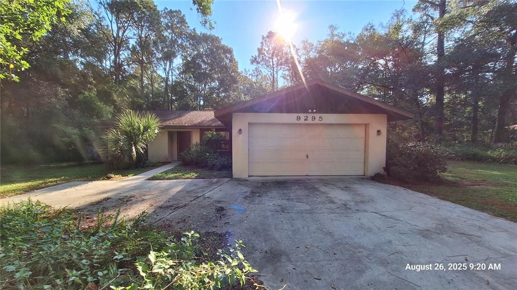 Activo con contrato: $200,000 (3 camas, 2 baños, 1550 Pies cuadrados)