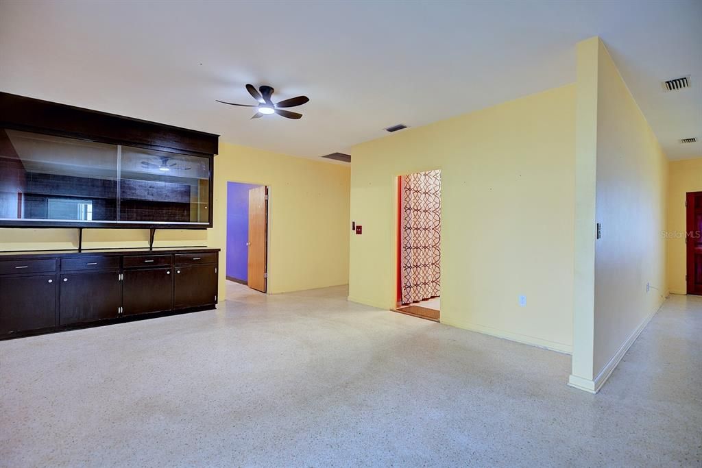 For Sale: $239,900 (3 beds, 2 baths, 2129 Square Feet)