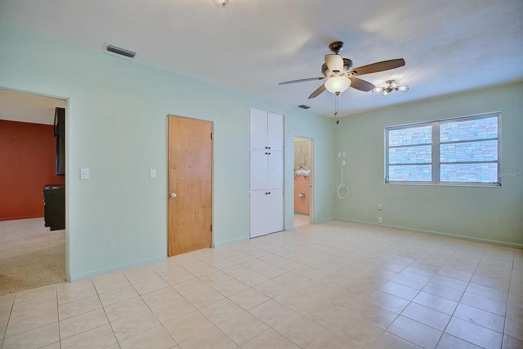 For Sale: $239,900 (3 beds, 2 baths, 2129 Square Feet)