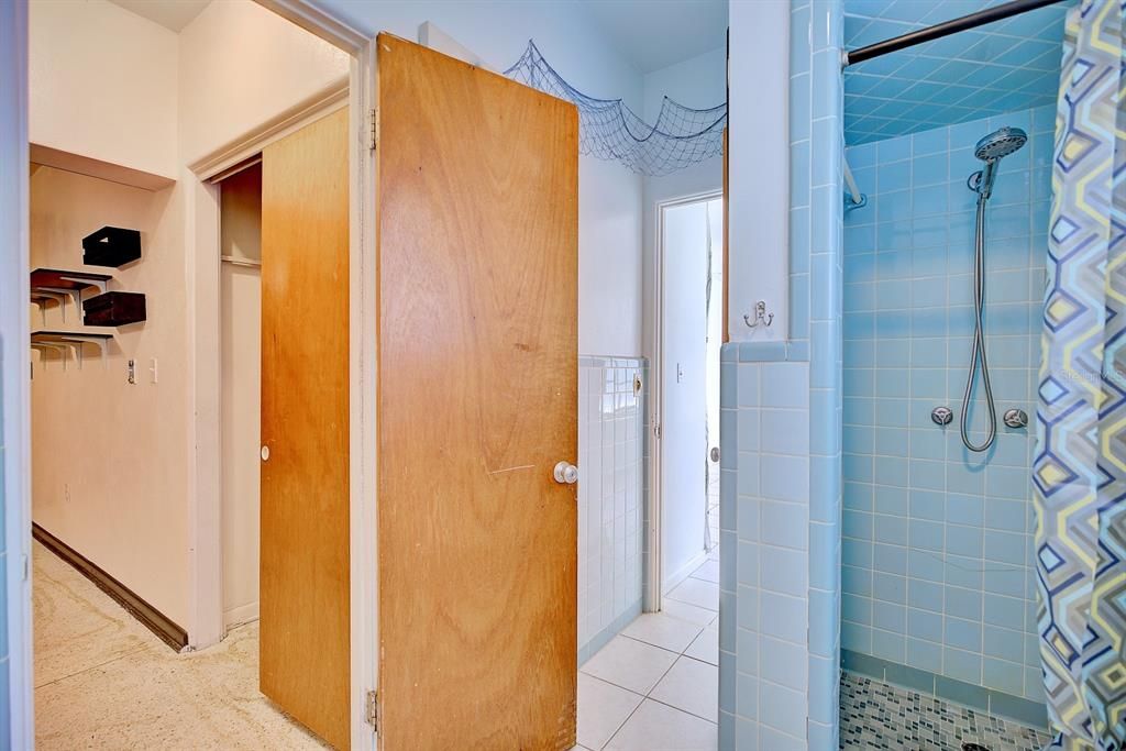 For Sale: $239,900 (3 beds, 2 baths, 2129 Square Feet)