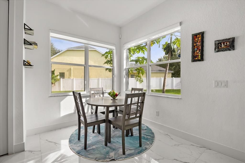 For Sale: $637,500 (5 beds, 3 baths, 2555 Square Feet)