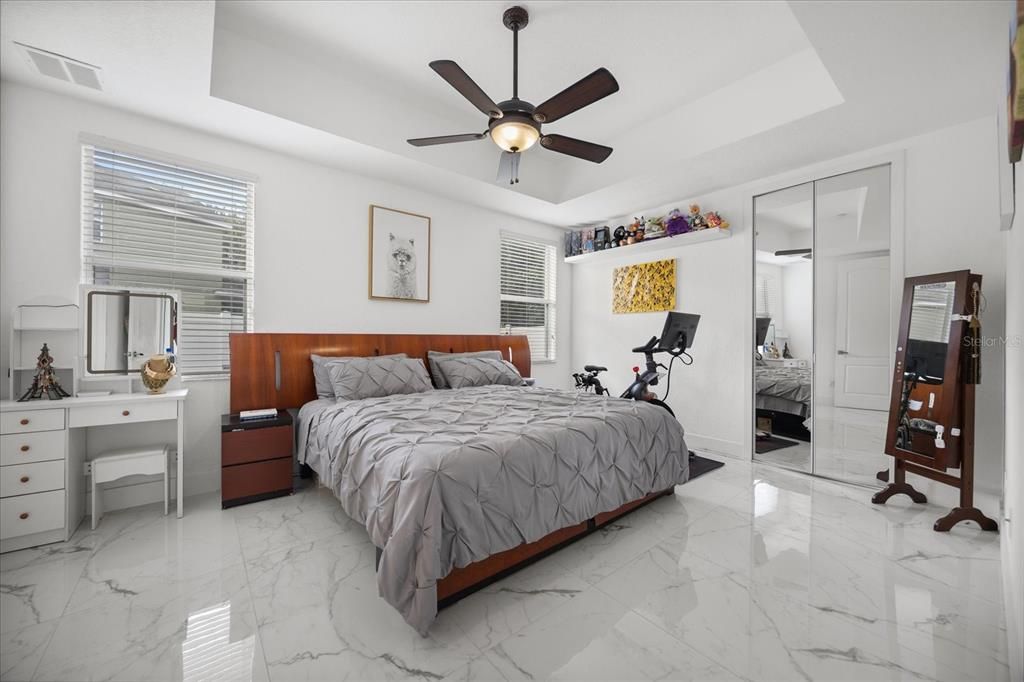 For Sale: $637,500 (5 beds, 3 baths, 2555 Square Feet)