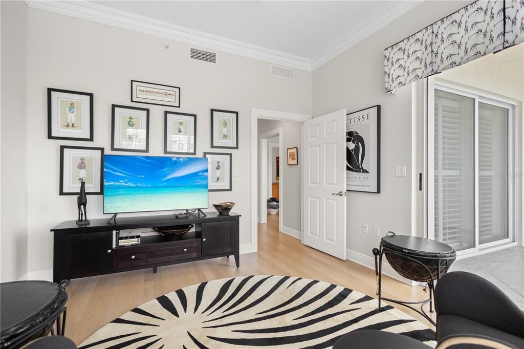 For Sale: $2,300,000 (2 beds, 2 baths, 2194 Square Feet)