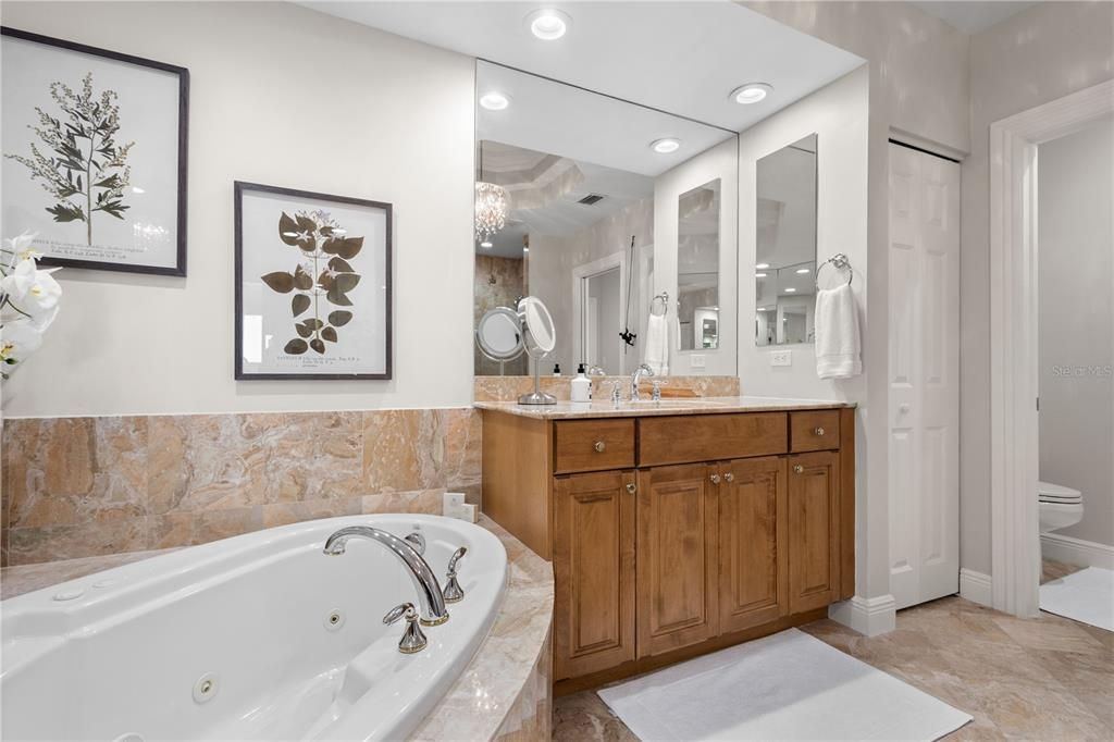 For Sale: $2,300,000 (2 beds, 2 baths, 2194 Square Feet)