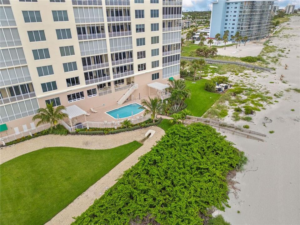 For Sale: $2,300,000 (2 beds, 2 baths, 2194 Square Feet)