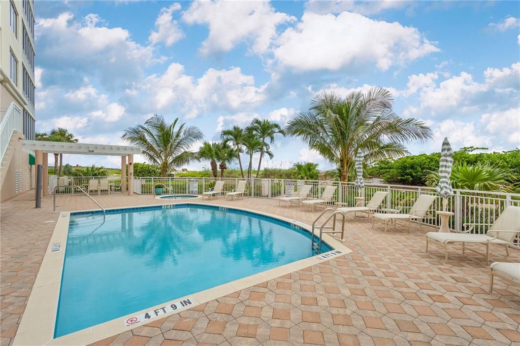 For Sale: $2,300,000 (2 beds, 2 baths, 2194 Square Feet)