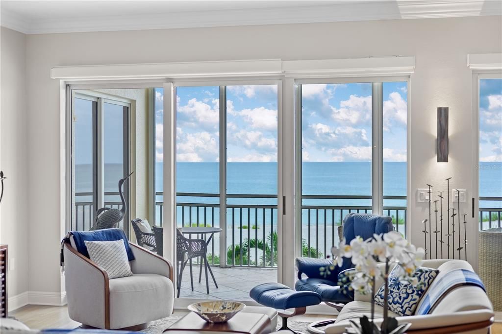 For Sale: $2,300,000 (2 beds, 2 baths, 2194 Square Feet)