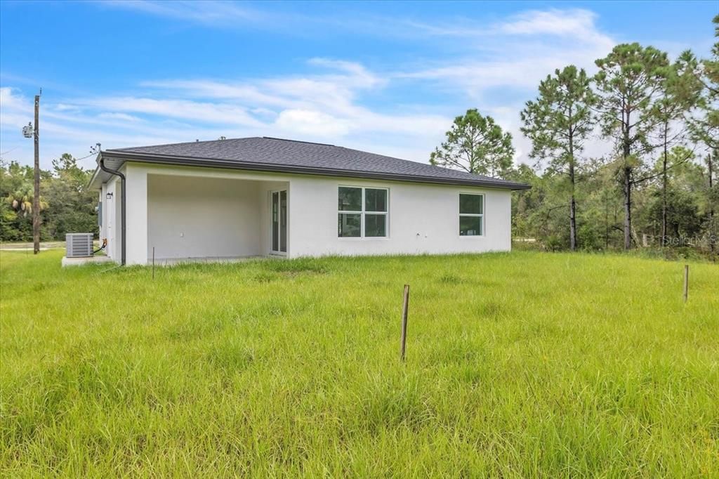 Под контрактом: $245,000 (2 спален, 1 ванн, 962 Квадратных фут)