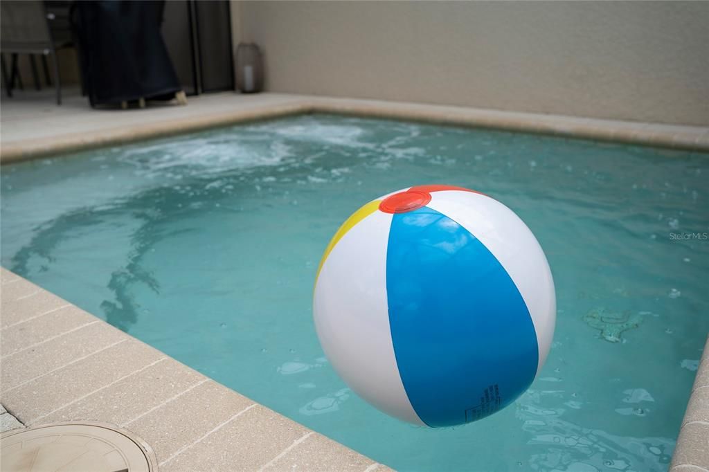 Active With Contract: $2,650 (3 beds, 3 baths, 1512 Square Feet)