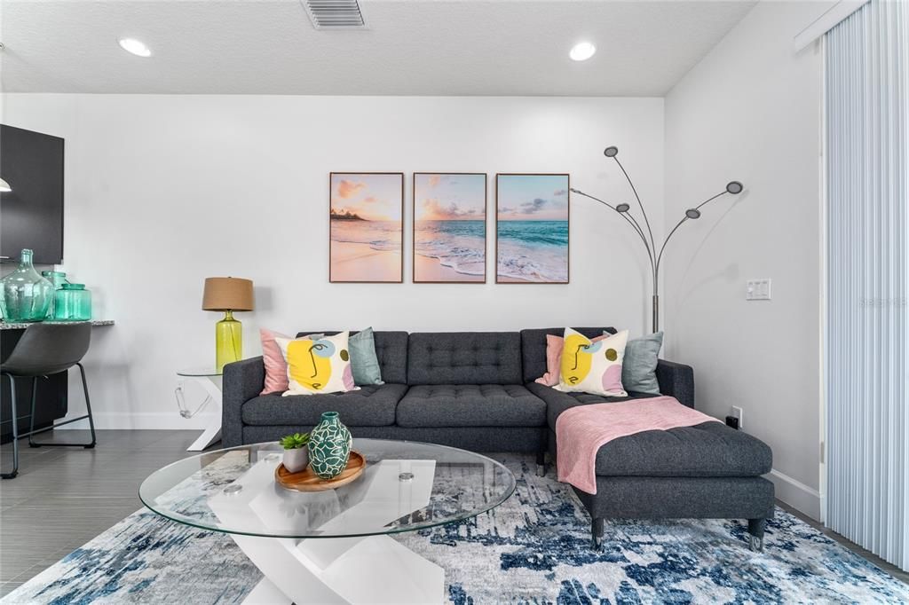 Active With Contract: $2,650 (3 beds, 3 baths, 1512 Square Feet)