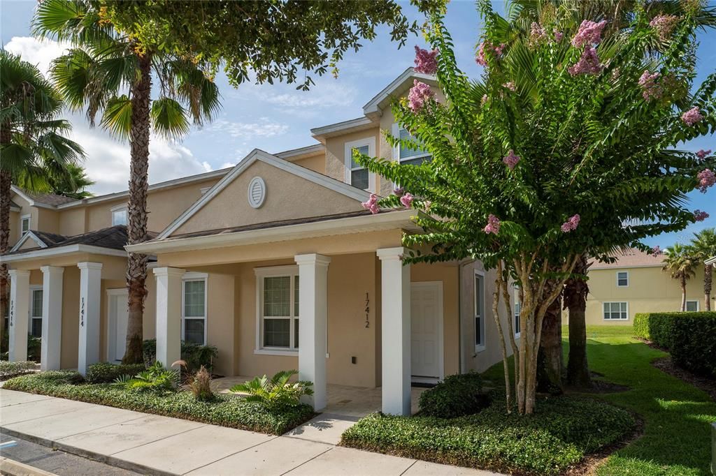 Active With Contract: $2,650 (3 beds, 3 baths, 1512 Square Feet)