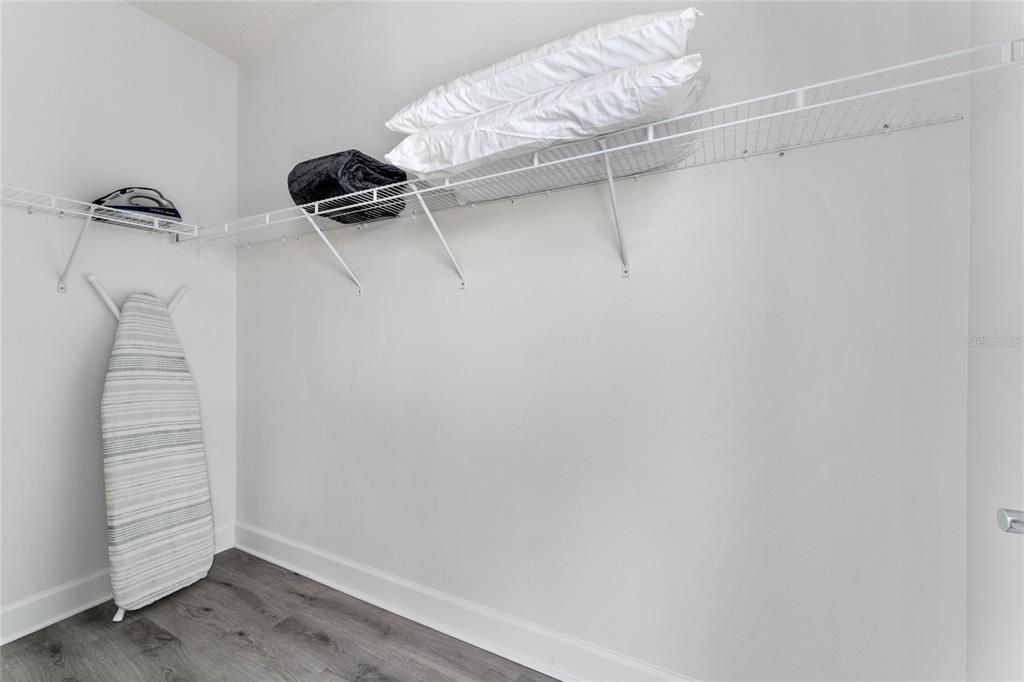 Active With Contract: $2,650 (3 beds, 3 baths, 1512 Square Feet)