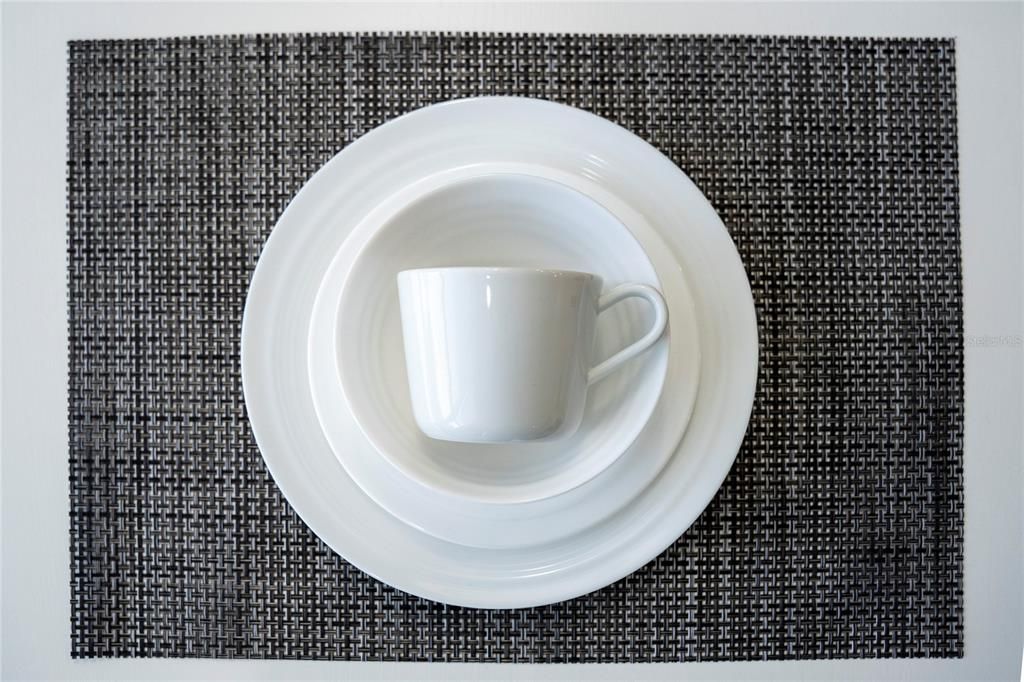 Active With Contract: $2,650 (3 beds, 3 baths, 1512 Square Feet)