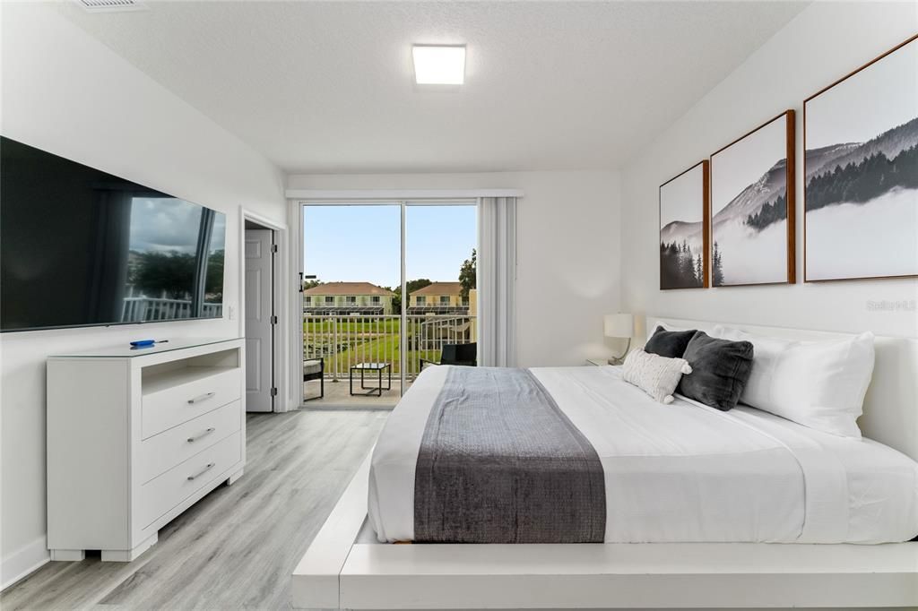 Active With Contract: $2,650 (3 beds, 3 baths, 1512 Square Feet)