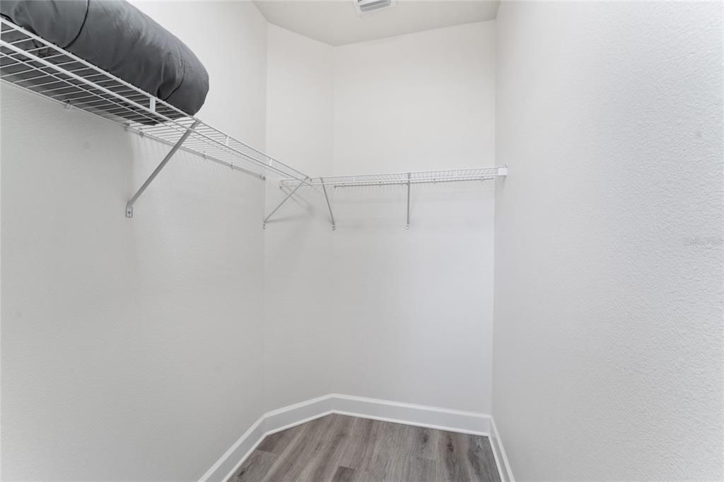 Active With Contract: $2,650 (3 beds, 3 baths, 1512 Square Feet)