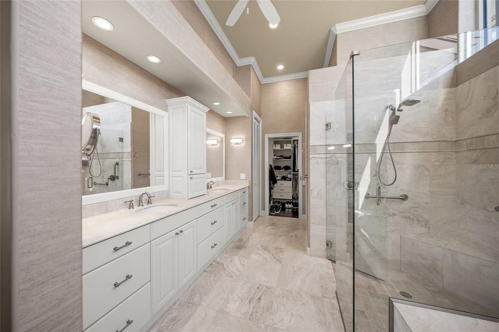 На продажу: $1,725,000 (4 спален, 3 ванн, 3705 Квадратных фут)