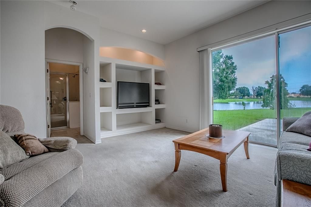 Active With Contract: $344,000 (2 beds, 2 baths, 2426 Square Feet)