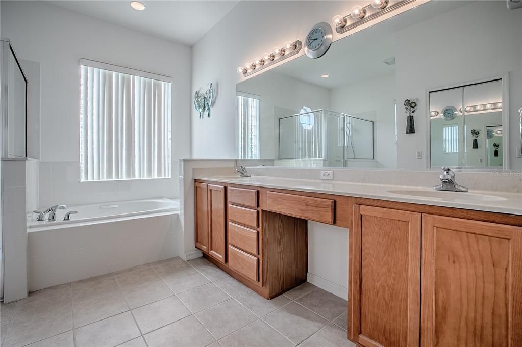 Active With Contract: $344,000 (2 beds, 2 baths, 2426 Square Feet)