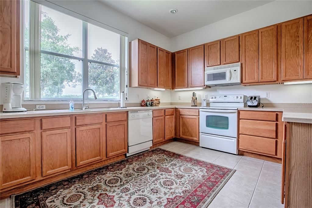 Active With Contract: $344,000 (2 beds, 2 baths, 2426 Square Feet)