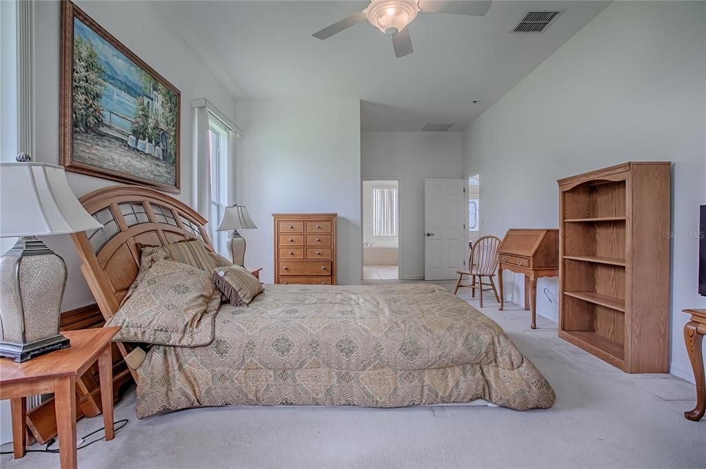 Active With Contract: $344,000 (2 beds, 2 baths, 2426 Square Feet)