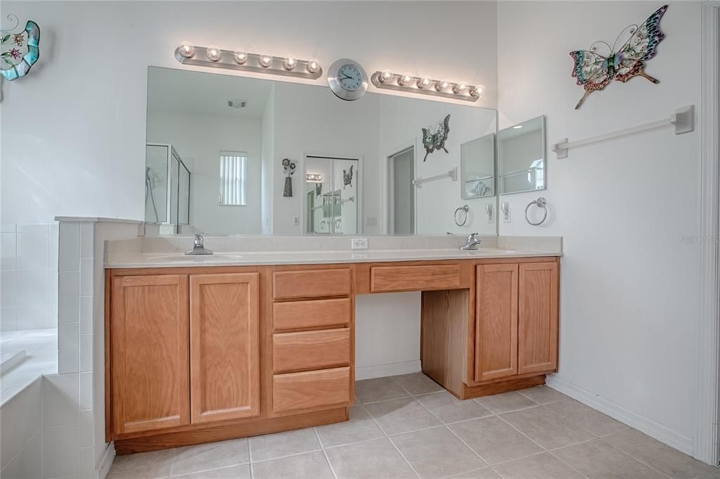 Active With Contract: $344,000 (2 beds, 2 baths, 2426 Square Feet)