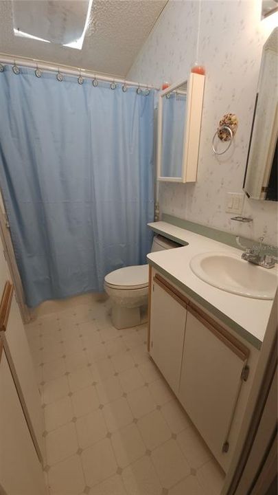 For Sale: $109,900 (1 beds, 1 baths, 786 Square Feet)