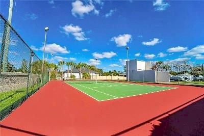 Под контрактом: $150,000 (3 спален, 1 ванн, 1520 Квадратных фут)