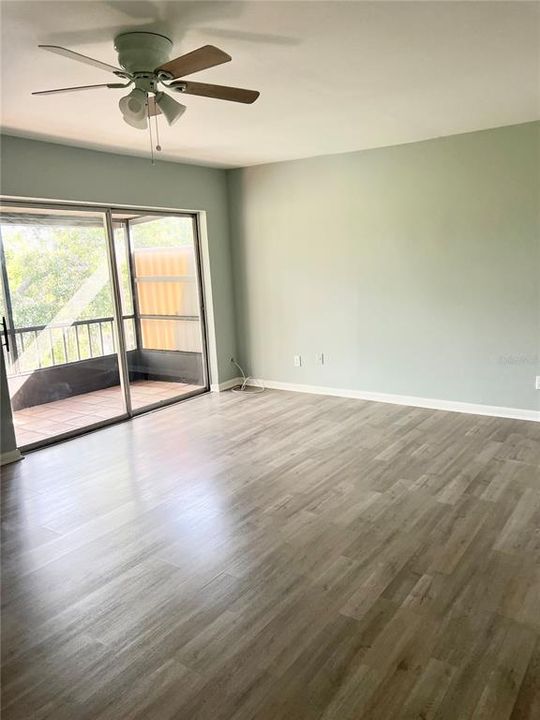 Под контрактом: $150,000 (3 спален, 1 ванн, 1520 Квадратных фут)