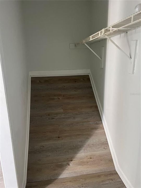 Под контрактом: $150,000 (3 спален, 1 ванн, 1520 Квадратных фут)