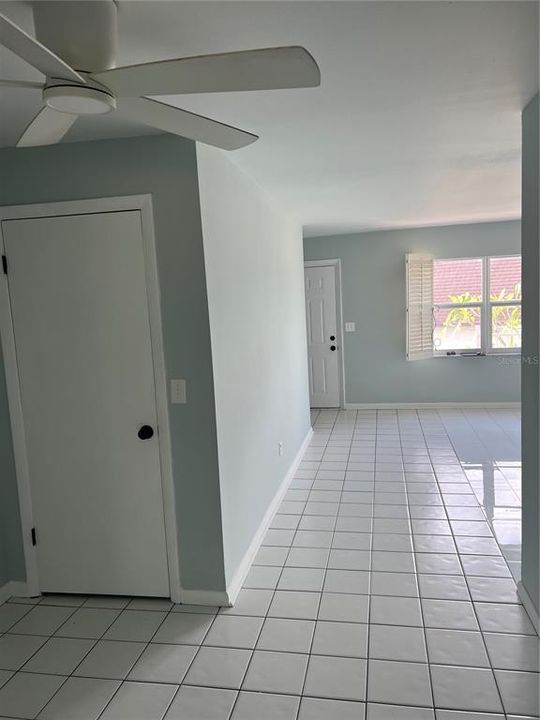 Под контрактом: $150,000 (3 спален, 1 ванн, 1520 Квадратных фут)