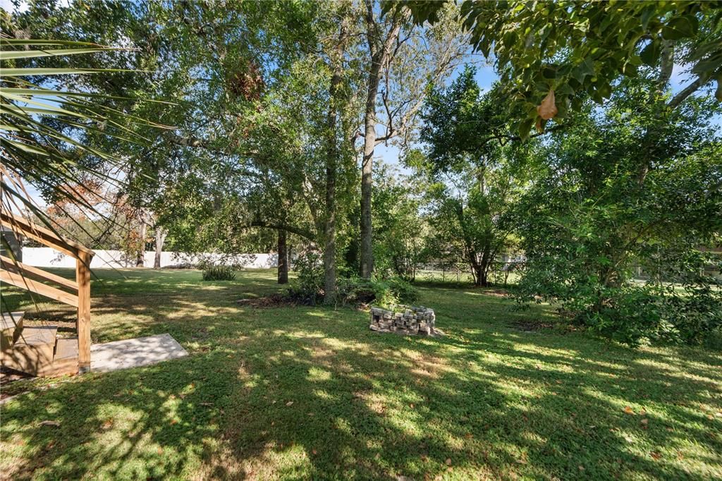 For Sale: $269,900 (2 beds, 2 baths, 1210 Square Feet)