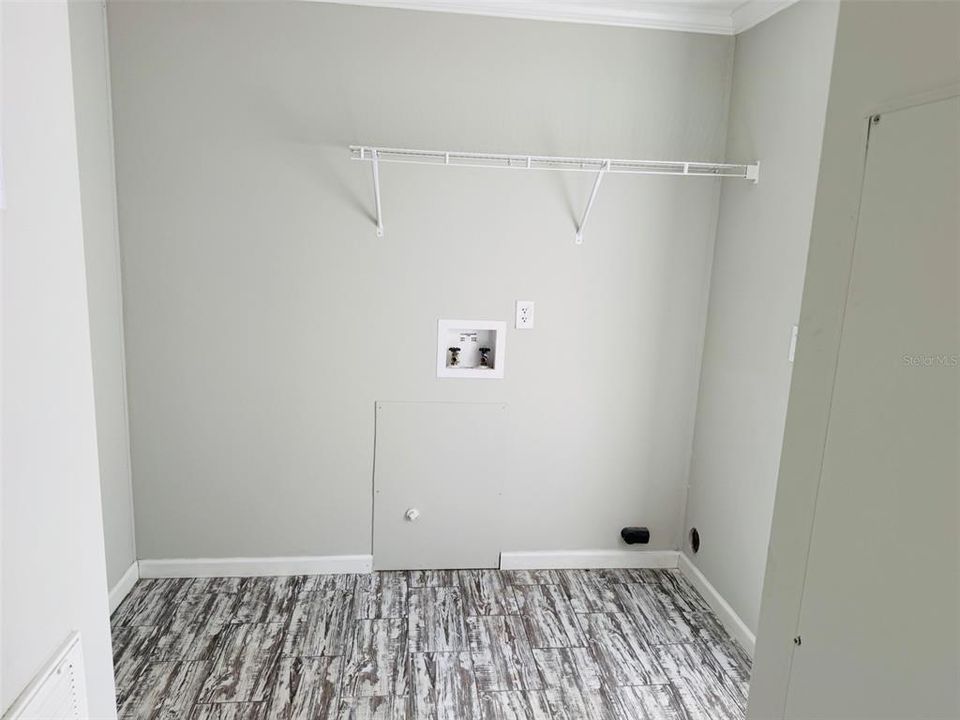 For Sale: $179,900 (3 beds, 2 baths, 1232 Square Feet)